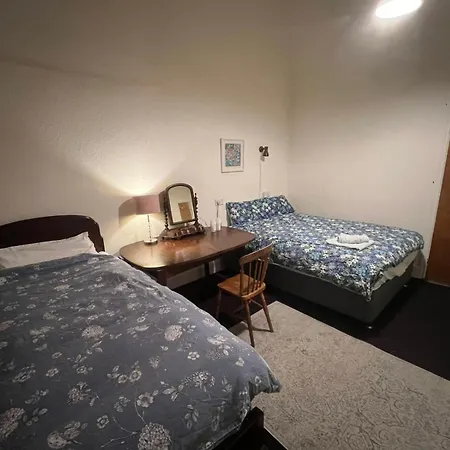 Twin Room At Richmond House Fermoy-3