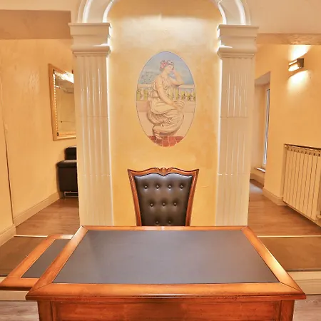 Grottini Luxury Suites ~ Pantheon-3