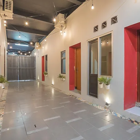 Reddoorz @ Kiaracondong-3