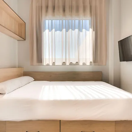 Livensa Living Studios Malaga Feria-3