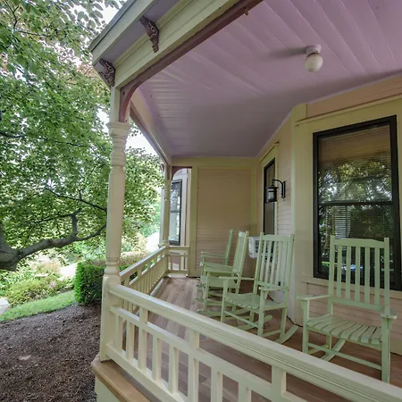 254 South Union Street Guest House-2