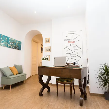 Dreaming In Rome - Vittorio Veneto Guest House-2