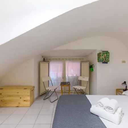 Double Room at Historical Palazzo Spinelli-2
