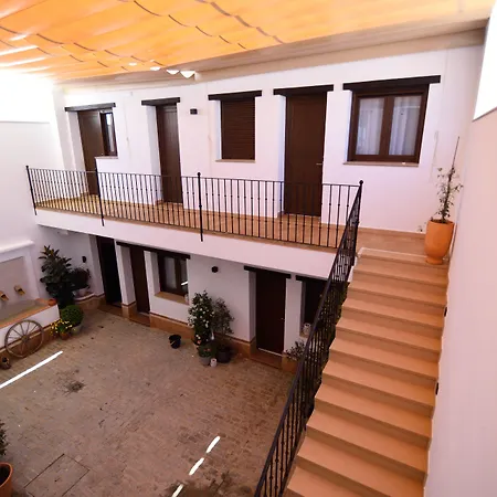 Hostal Santa Habitaciones Aldea del Rocío-3