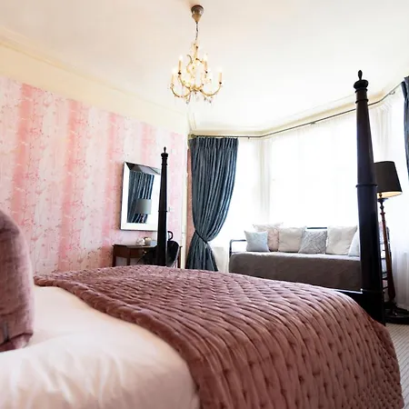 Brooks Guesthouse-2