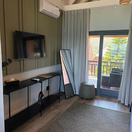Dolphin Dunes Guesthouse-3