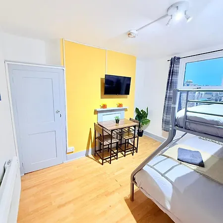 South London Guest Rooms-2