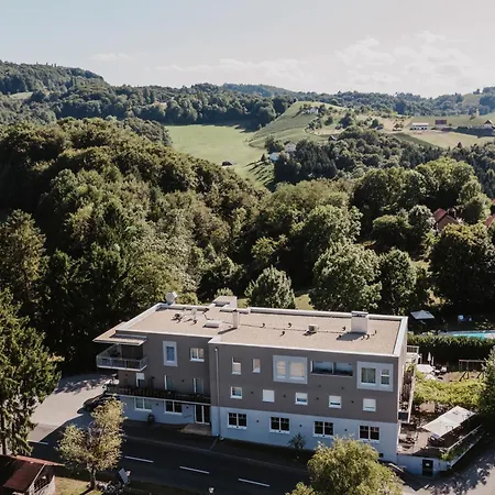 Ewitsch 13 - Hotel Garni-2