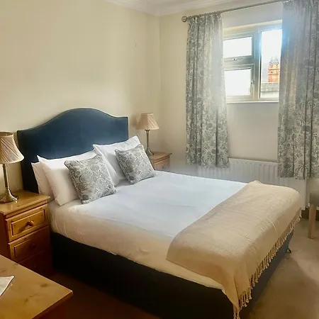 Seashore Lodge Guesthouse-3