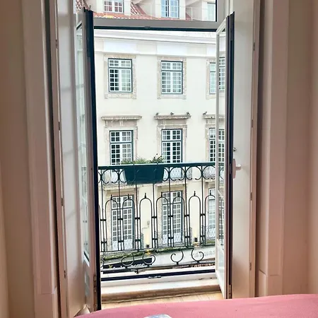 Lisbon Story Guesthouse-3
