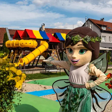Villa Betula Resort & Camping-3