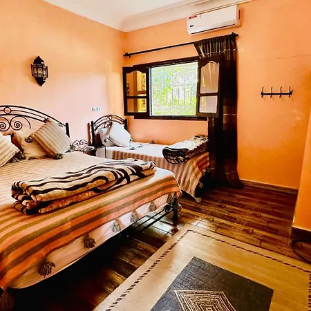 Chez Ali Zagora Authentic Hotel Restaurant And Desert Excursions-3