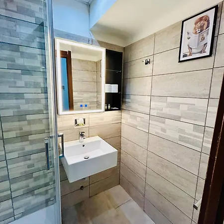 Grandis Rooms-3
