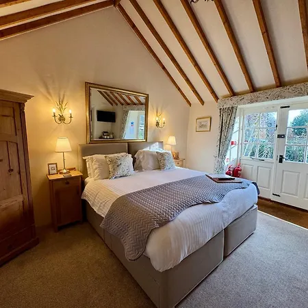 Guiting Guest House-2