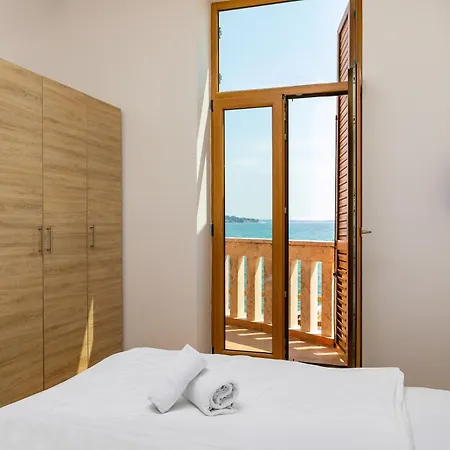 Rotonda Inn Novigrad-3