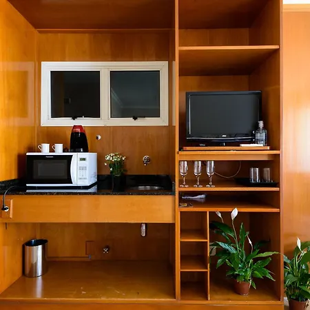 Pineapples Bpremium - Excelentes Suites-3