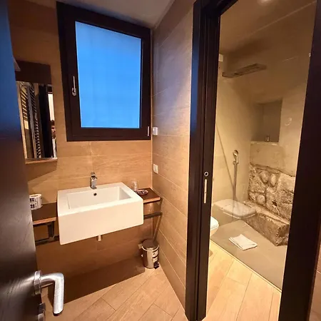 Arena Luxury Suite-2