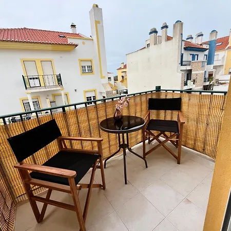 Peniche Surf Lodge 2-2