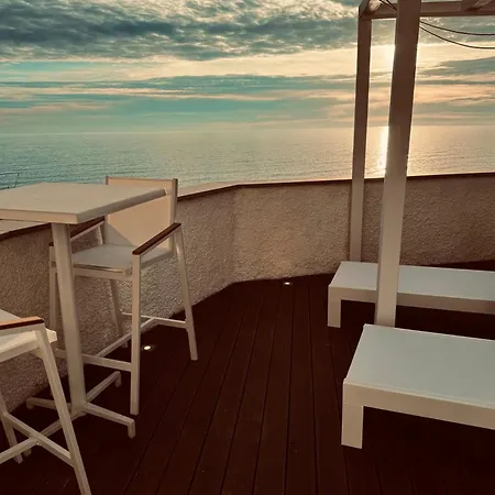 La Ripa Camere Vernazza - The Spinnaker Suite-2