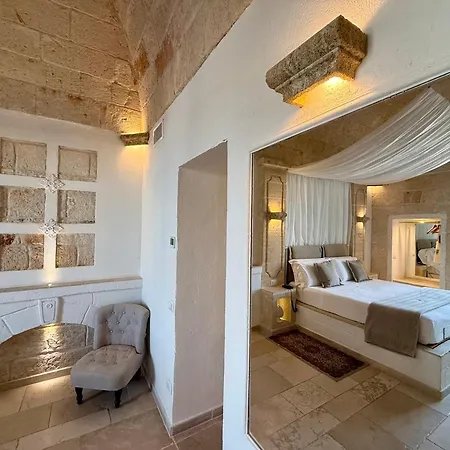 Vittorio Emanuele Charming Suites-3