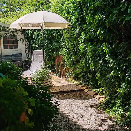 Le Petit Jardin ...-2