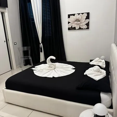 La Piazzetta a Mare Holiday House-2