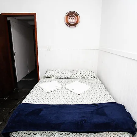 Espaço Sideral - Quartos com ar-condicionado, 5min Estádio Maracanã, 8min UERJ, shopping, 12min metrô, wi-fi 300mbp, ampla área comum com cozinha - prático e confortável-2