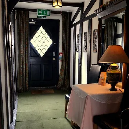 Ely Guest House-3
