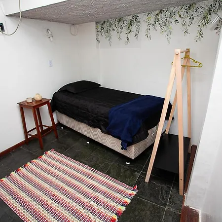 Espaço Sideral - Quartos com ar-condicionado, 5min Estádio Maracanã, 8min UERJ, shopping, 12min metrô, wi-fi 300mbp, ampla área comum com cozinha - prático e confortável-3