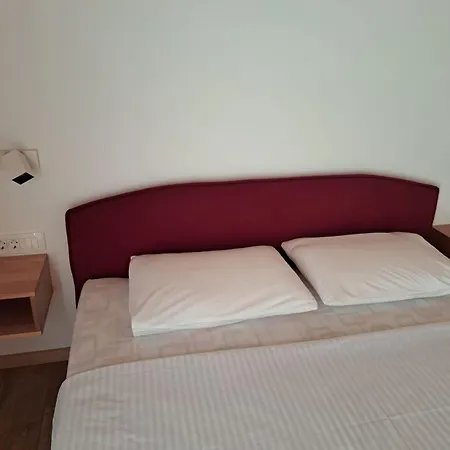Guesthouse Zafran-3