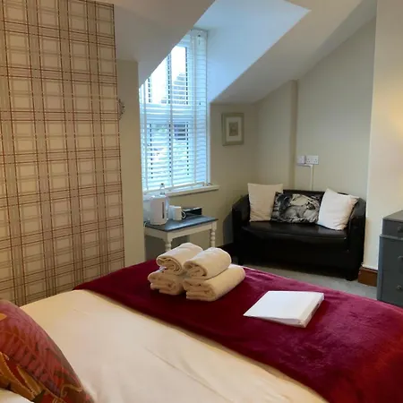3 Cambridge Villas-2