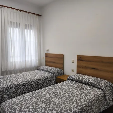 Hostal Angelines-3