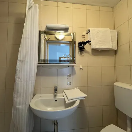 Gästehaus Jedinger-3
