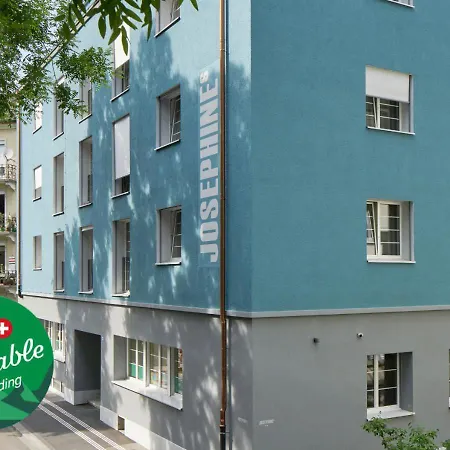 Josephine'S Guesthouse - Women Only With Rooftop And Community Area-2