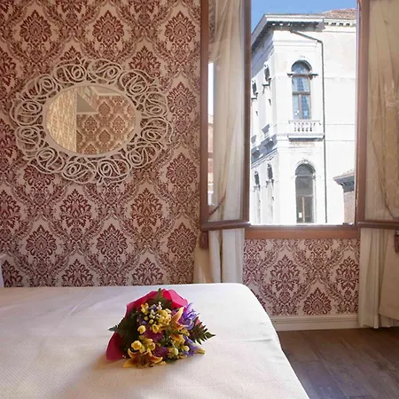 Charming Palace Santa Fosca-3