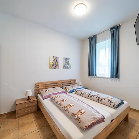 Gästehaus Hebalm - 900 m2 Familien-&Gruppenhaus zur Alleinnutzung-3