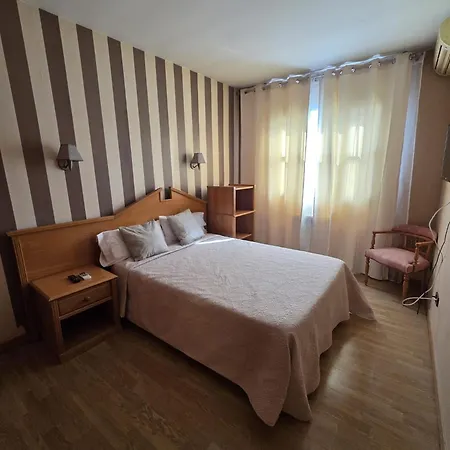 Hostal Don Juan Meco-3