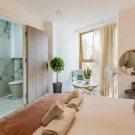 Luxe London Retreat By Aureva Residences-3