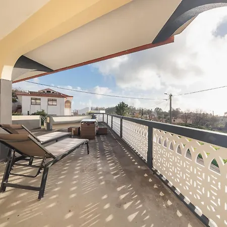 Abrigo Dos Prazeres Guesthouse By Mth-2