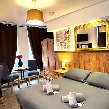 Riverside Hotel-3