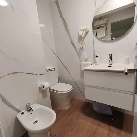 Hostal Lucy-2