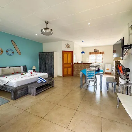 Coral Apartments-3