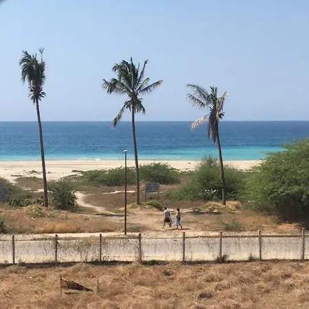 Beachfrontguesthouse-2