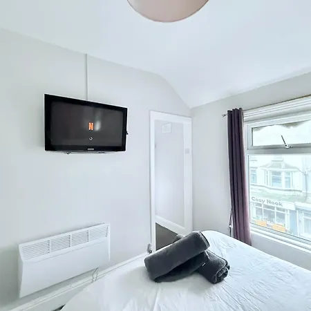 The Gables Hotel By Cherish Lewis Blackpool-3