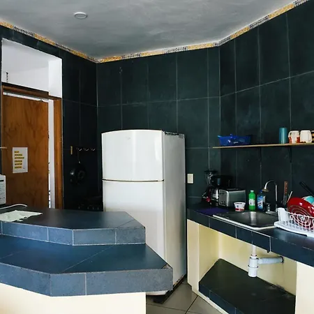 Brisamar Guesthouse-3