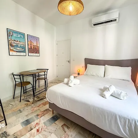 Casa Cristóbal Colón habitaciones con vistas a Semana Santa y Fiestas-3