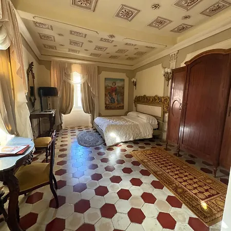 Palazzo Lari Sarzana-3
