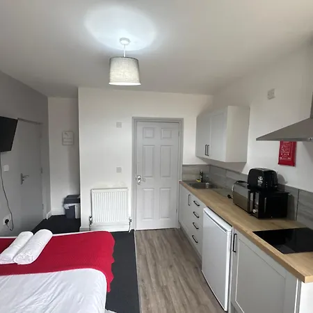 Comfortable Stay - Derby Road-3