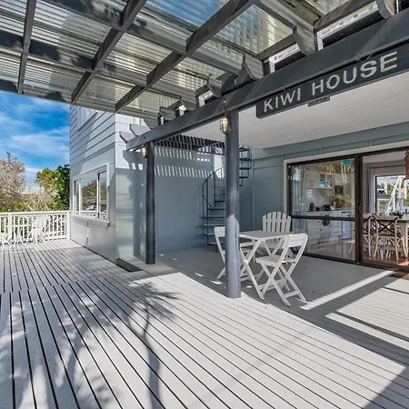 Kiwi House Waiheke-2
