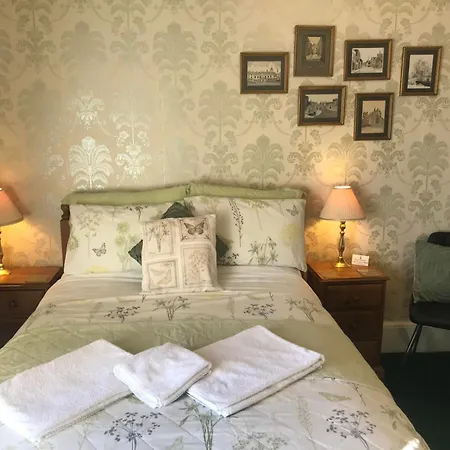 Glendale Guest House-2